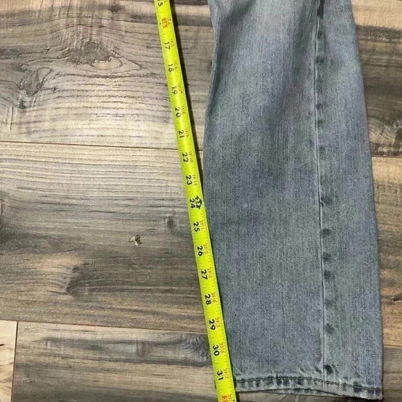 American Eagle Outfitters Made To Last Slim Distressed Mens light wash Jeans Siz - Picture 7 of 8